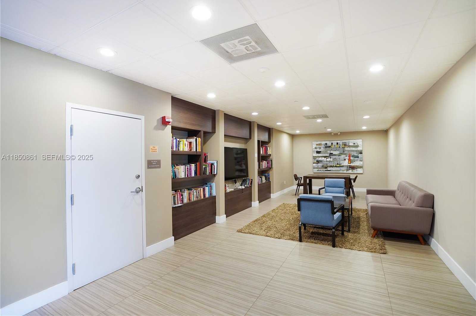 Small Image of 3675 NORTH COUNTRY CLUB DR #105, Aventura Number 40