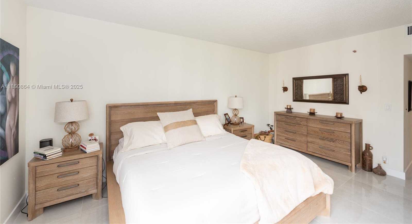 Small Image of 520 BRICKELL KEY DR #A1102, Miami Number 16