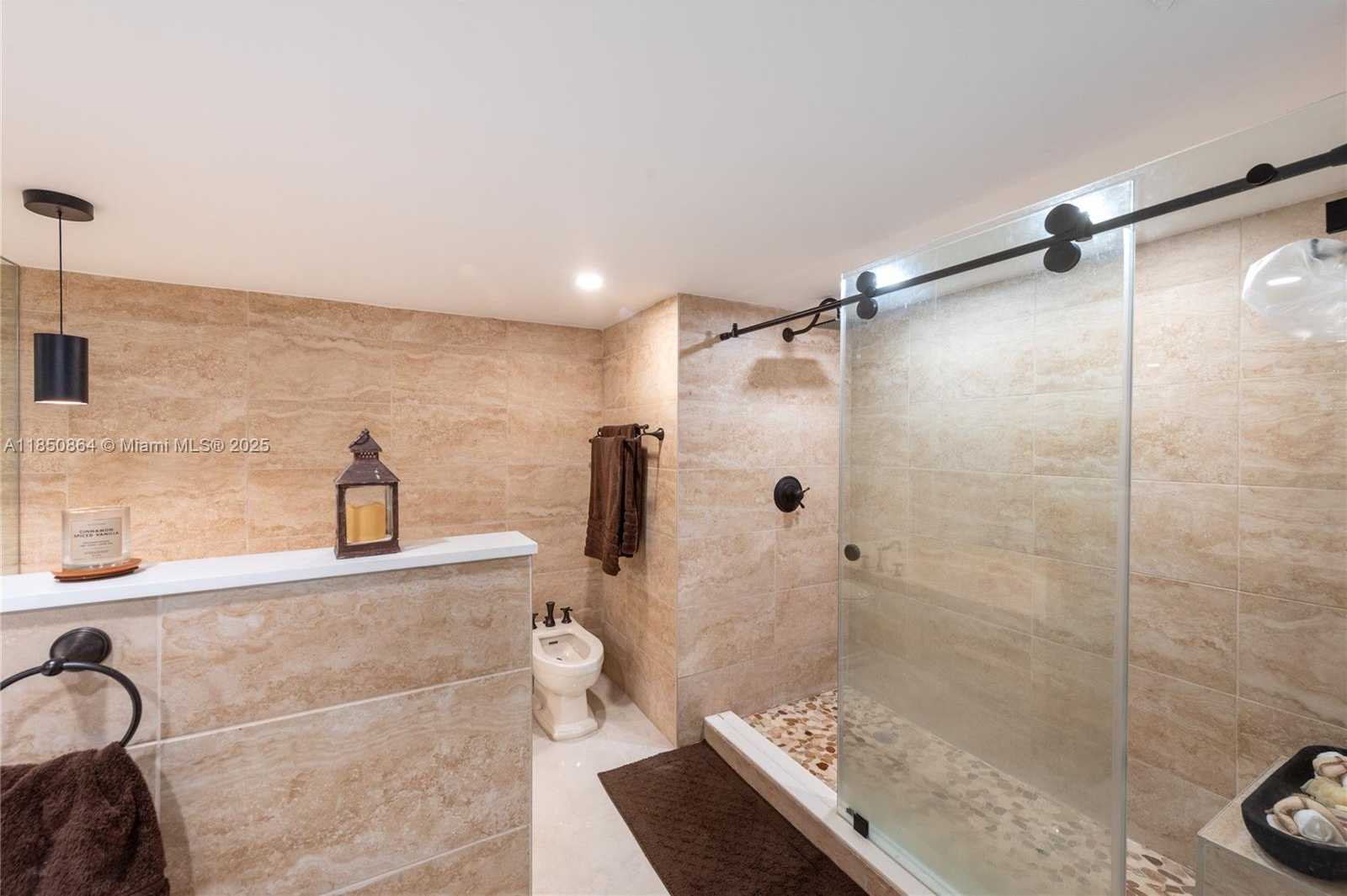 Small Image of 520 BRICKELL KEY DR #A1102, Miami Number 20
