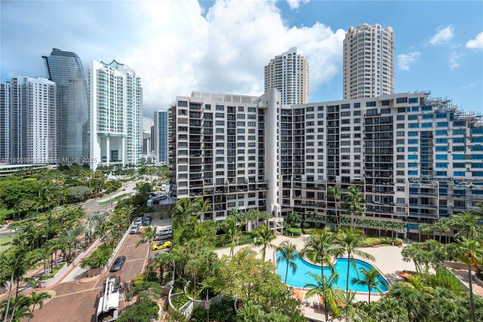 Small Image of 520 BRICKELL KEY DR #A1102, Miami Number 30