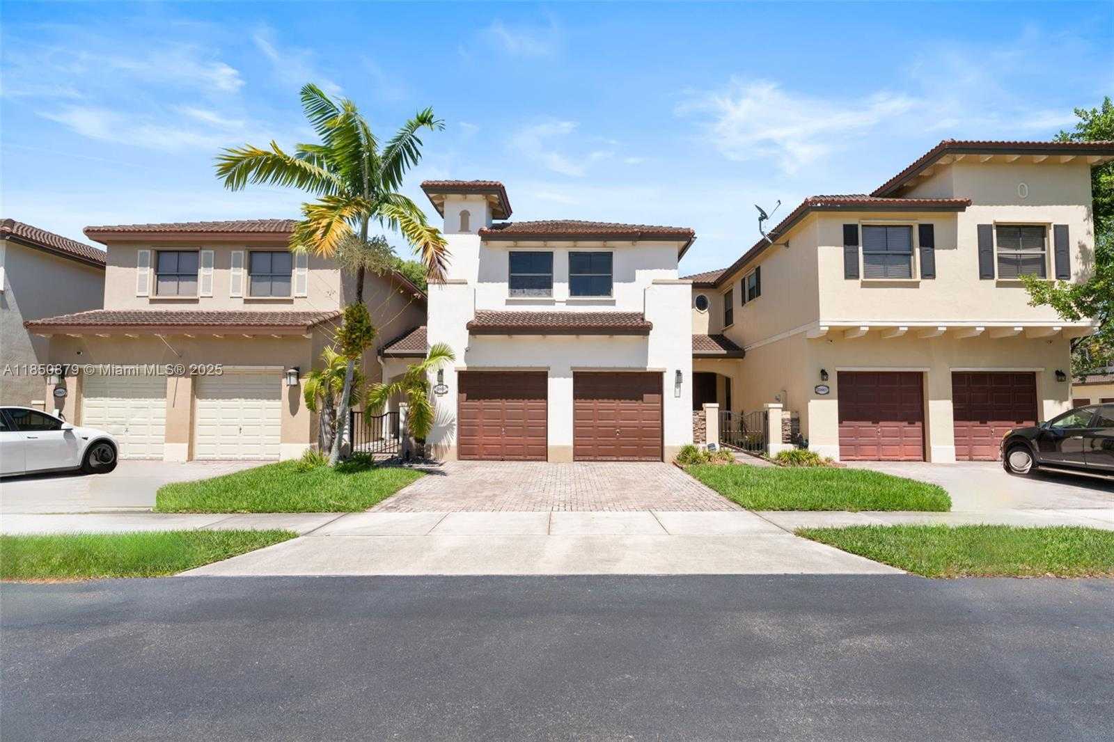 Small Image of 22837 SOUTH WEST 89TH PATH, Cutler Bay Number 2