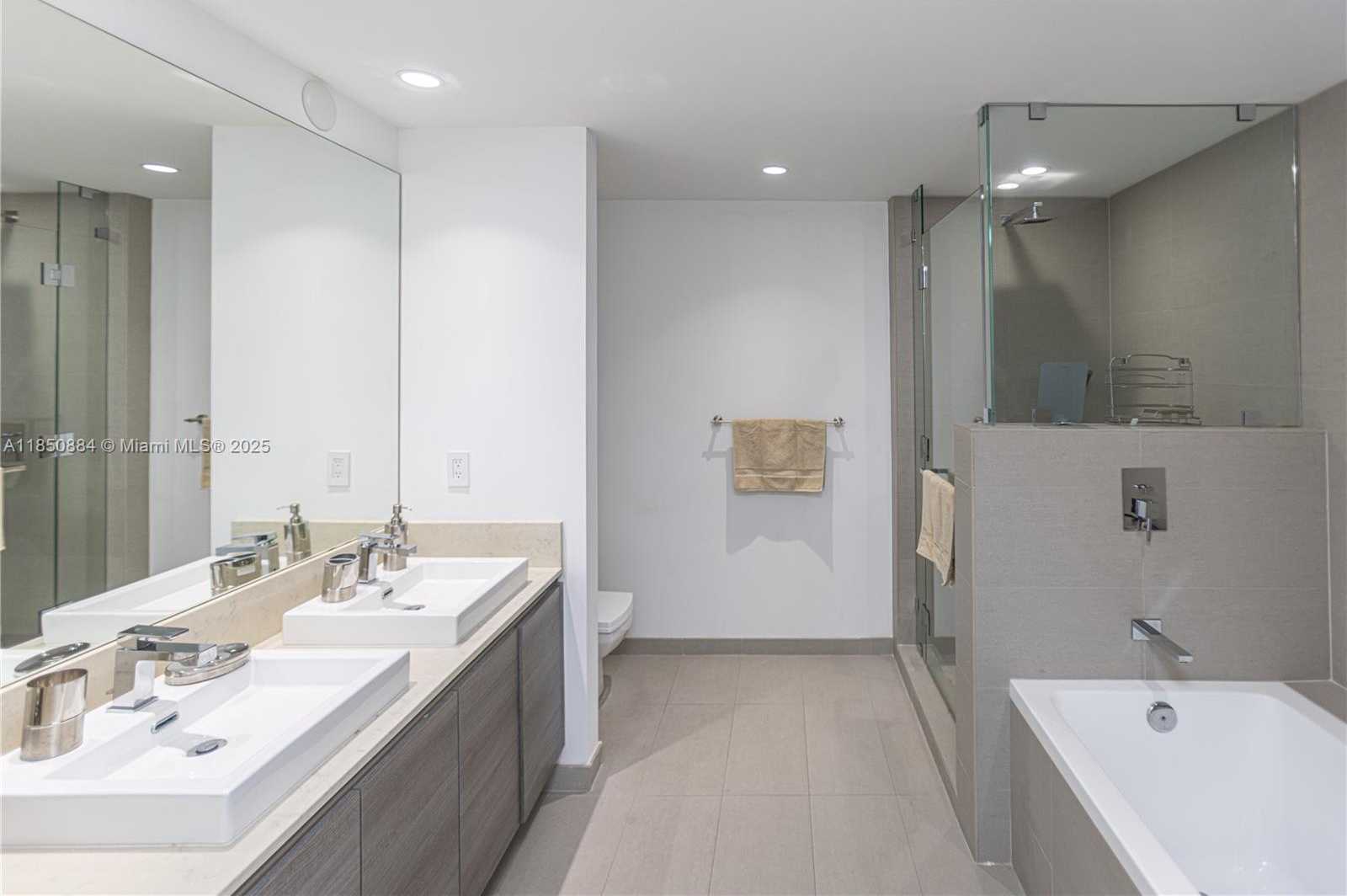 Small Image of 1080 BRICKELL #3906, Miami Number 10