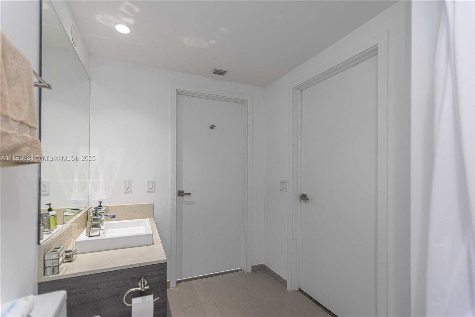 Small Image of 1080 BRICKELL #3906, Miami Number 15