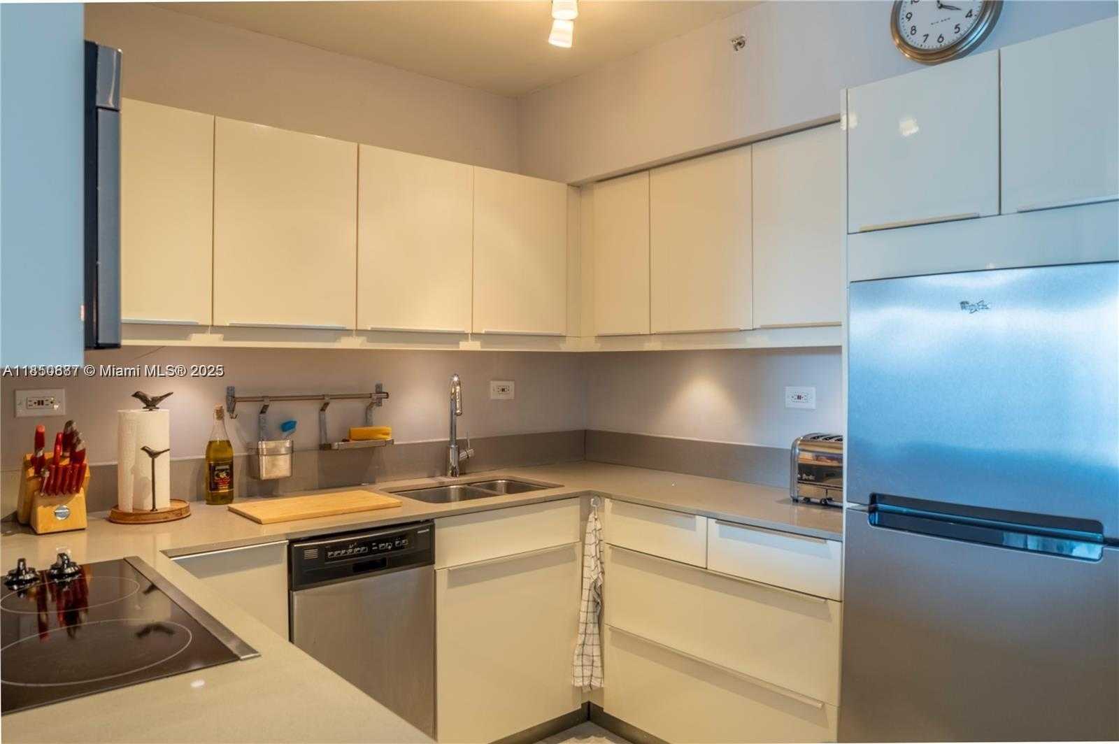Small Image of 1500 BAY RD #1464S, Miami Beach Number 5