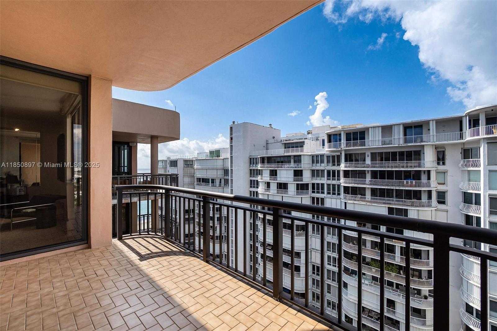 Small Image of 10175 COLLINS AVE #PH8, Bal Harbour Number 25
