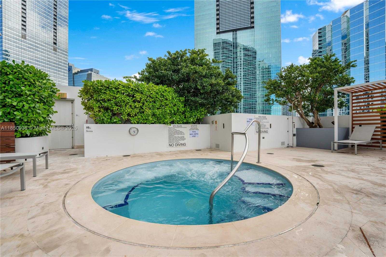 Small Image of 1300 BRICKELL BAY DR #601, Miami Number 14