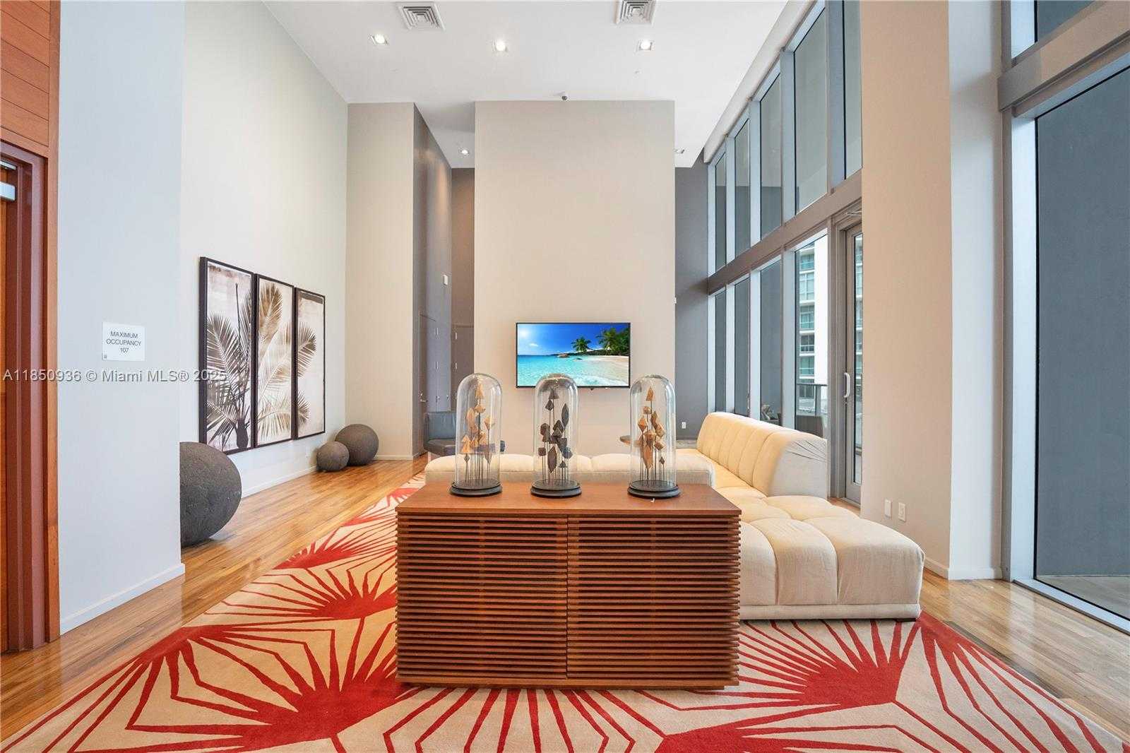 Small Image of 1300 BRICKELL BAY DR #601, Miami Number 18