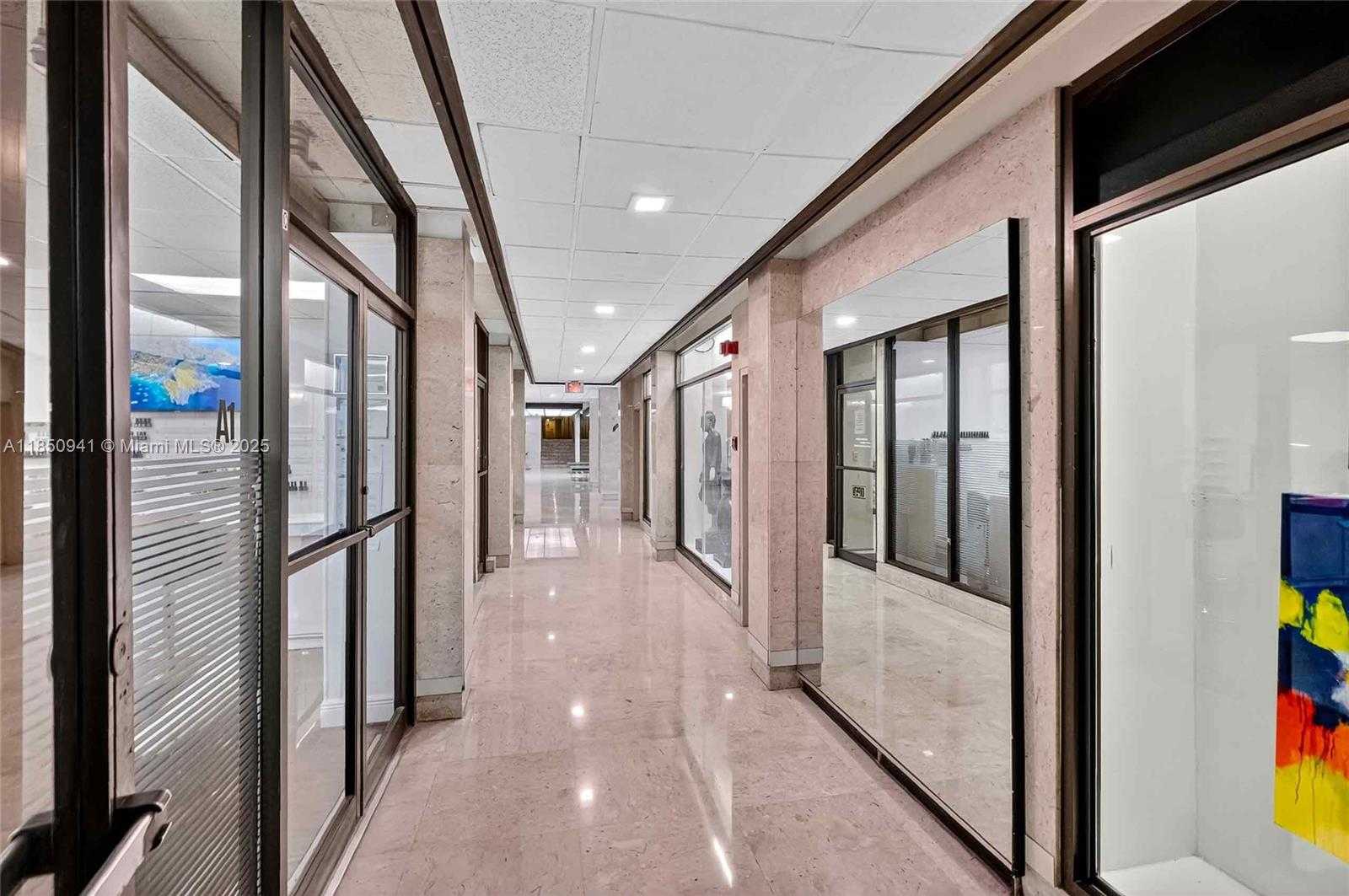 Small Image of 300 BAYVIEW DR #1616, Sunny Isles Beach Number 34