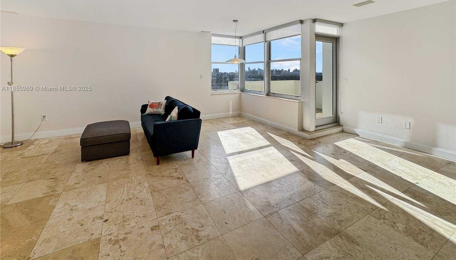 Small Image of 2899 COLLINS AVE #PH F, Miami Beach Number 26