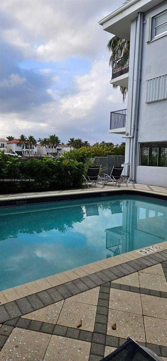 Small Image of 2600 SOUTH OCEAN DR #S113, Hollywood Number 12