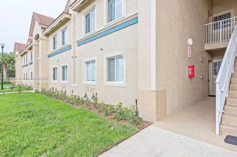 Small Image of 1169 GOLDEN LAKES BLVD #1123, West Palm Beach Number 14