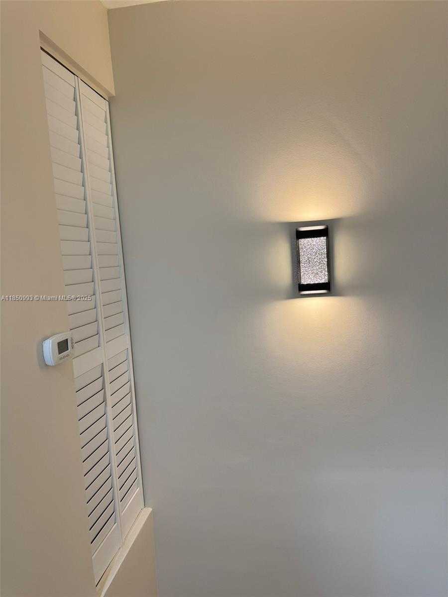 Small Image of 4520 SOUTH WEST 68TH CT CIR #30-5, Miami Number 21