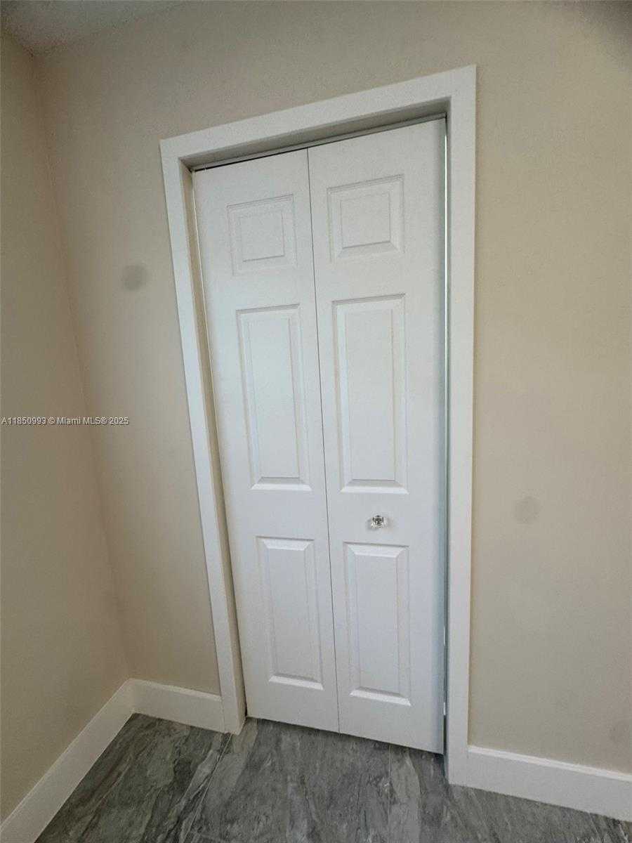 Small Image of 4520 SOUTH WEST 68TH CT CIR #30-5, Miami Number 30