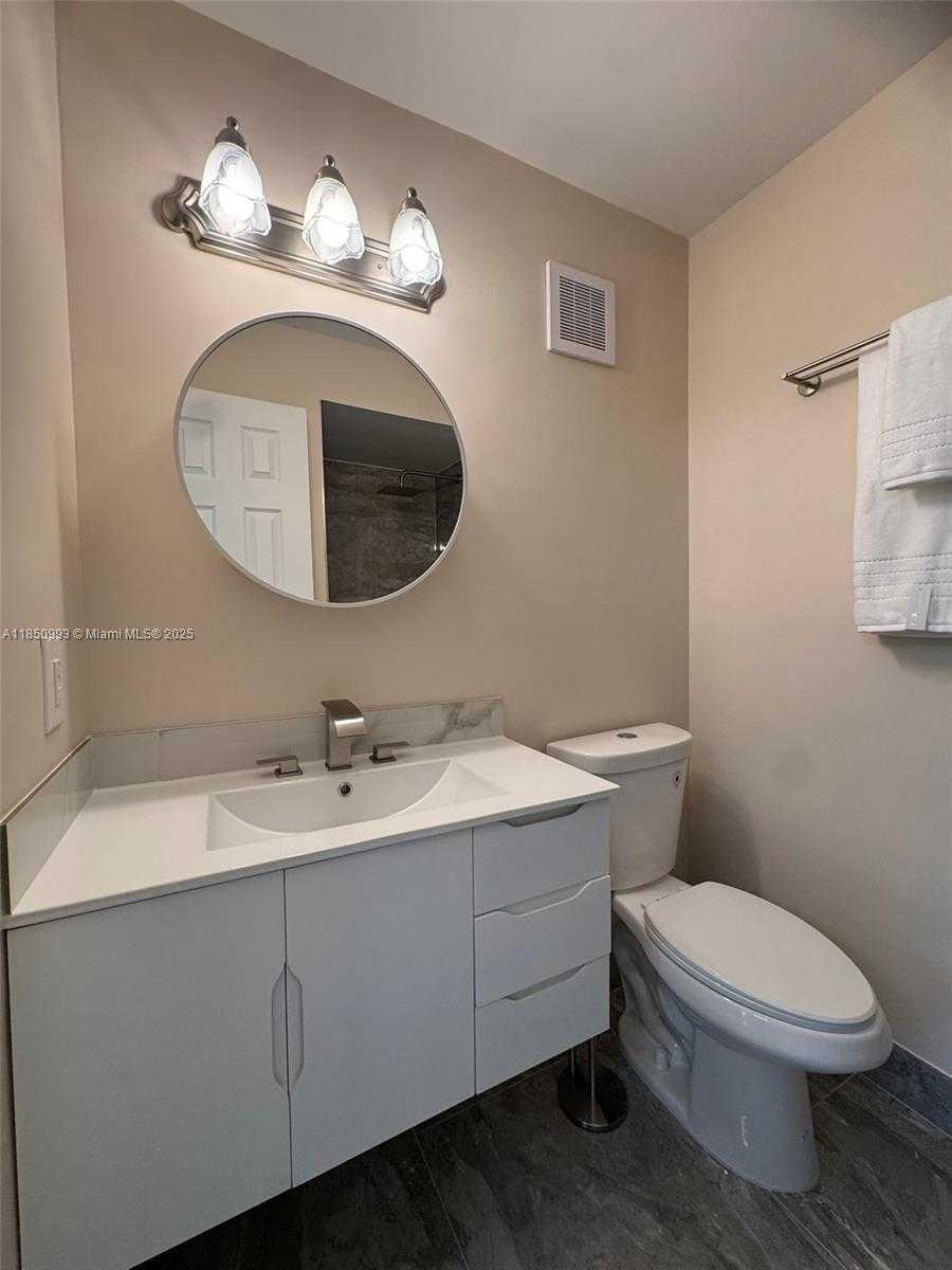 Small Image of 4520 SOUTH WEST 68TH CT CIR #30-5, Miami Number 35