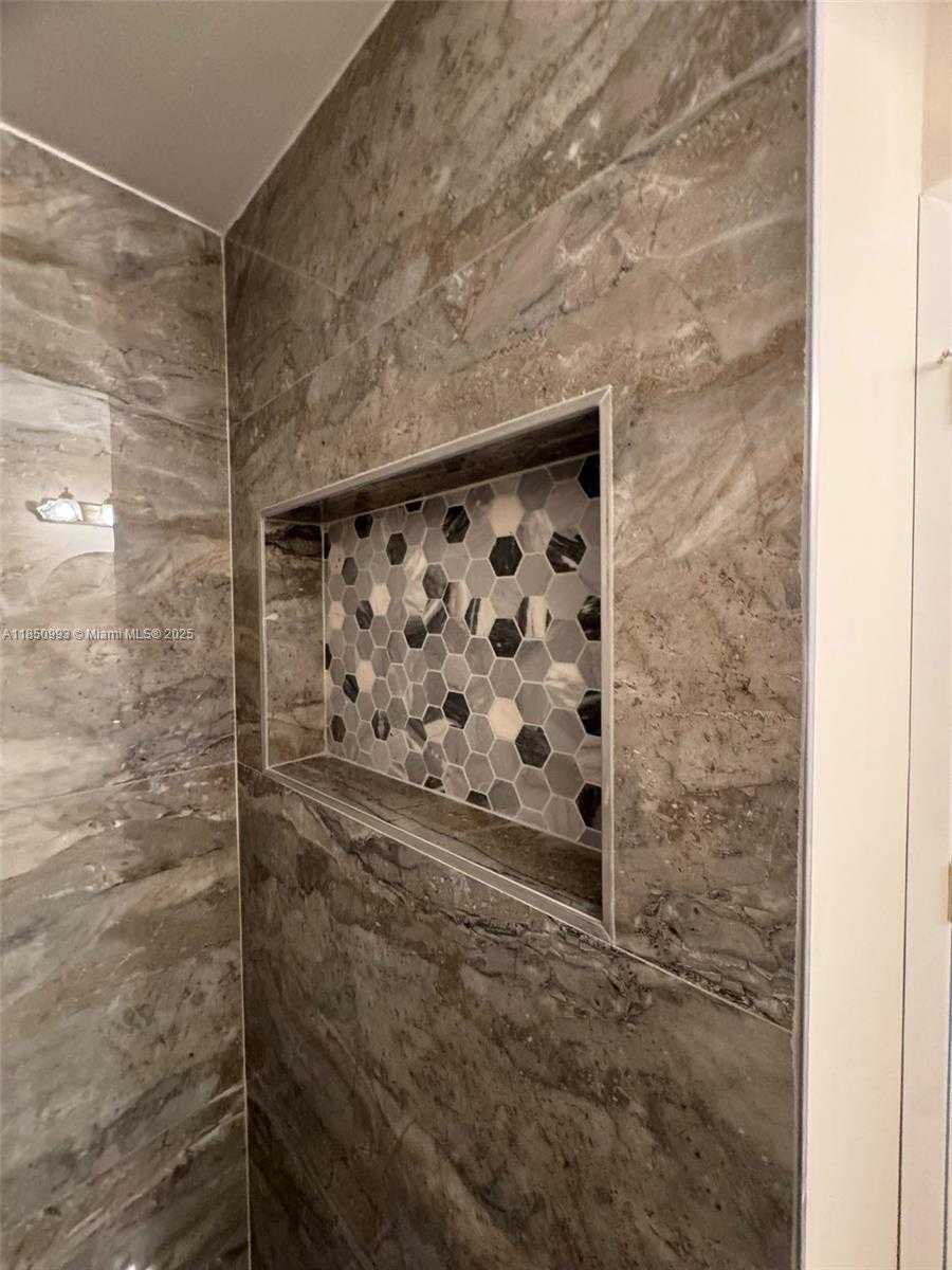 Small Image of 4520 SOUTH WEST 68TH CT CIR #30-5, Miami Number 37