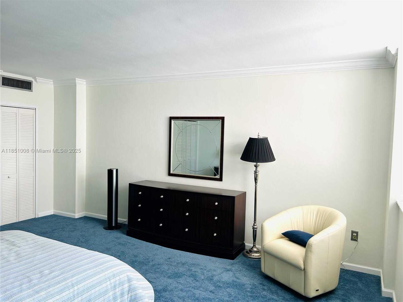 Small Image of 5825 COLLINS AVE #10H, Miami Beach Number 35