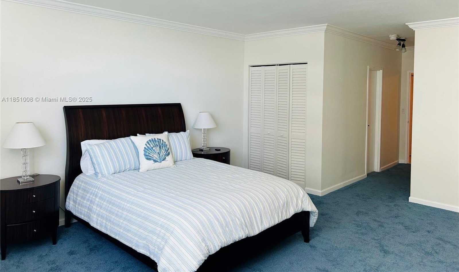 Small Image of 5825 COLLINS AVE #10H, Miami Beach Number 36