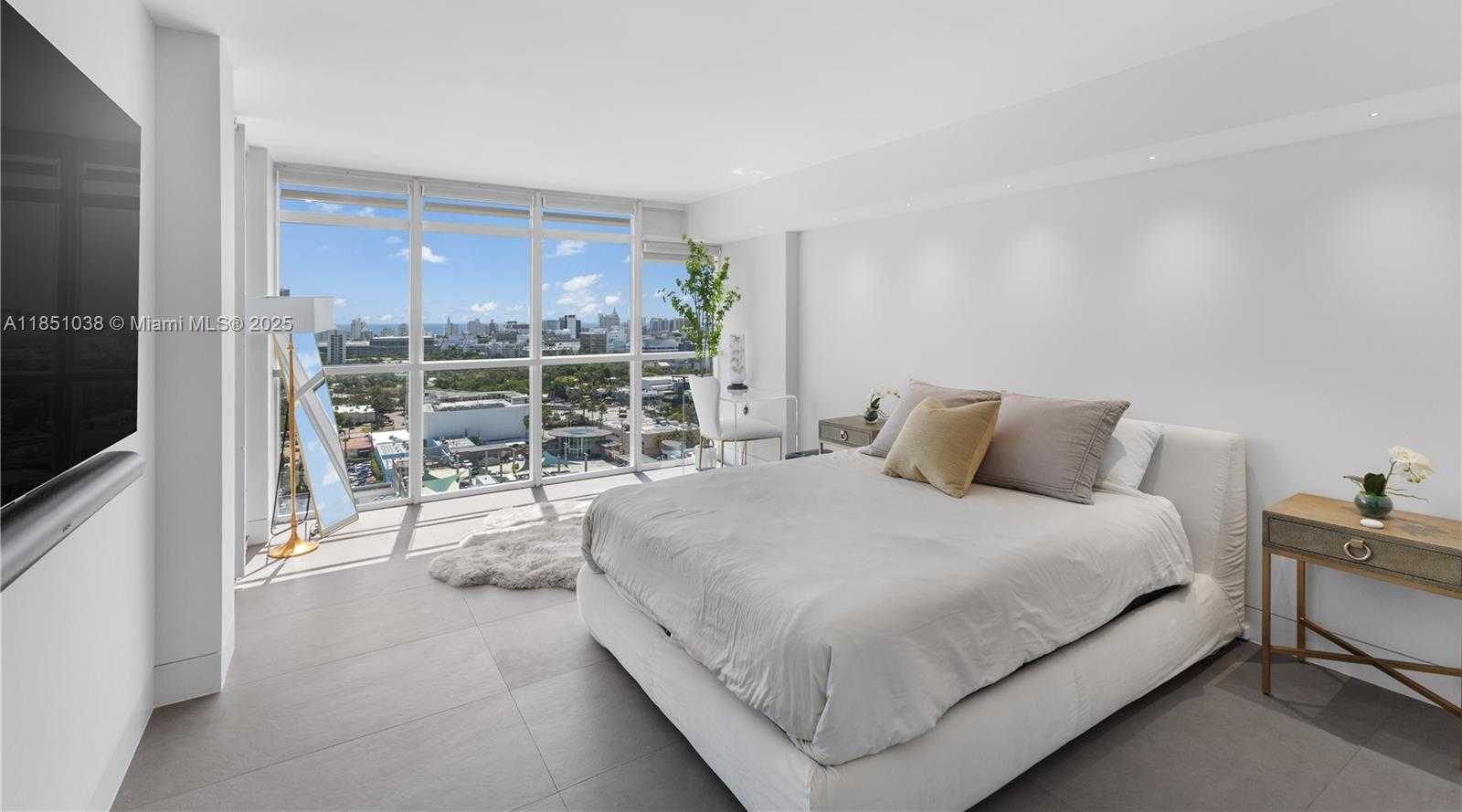 Small Image of 1800 SUNSET HARBOUR DR #2105, Miami Beach Number 23