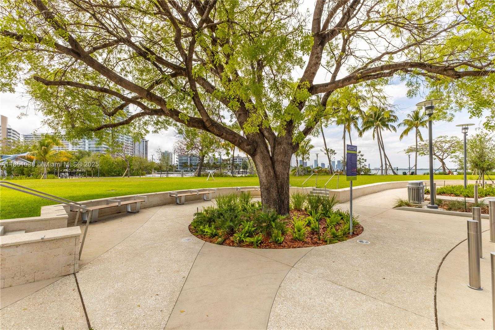 Small Image of 1800 SUNSET HARBOUR DR #2105, Miami Beach Number 44