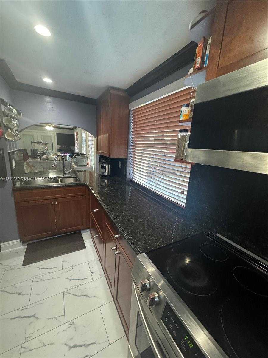 Small Image of 19550 SOUTH WEST 103RD CT #5, Cutler Bay Number 12
