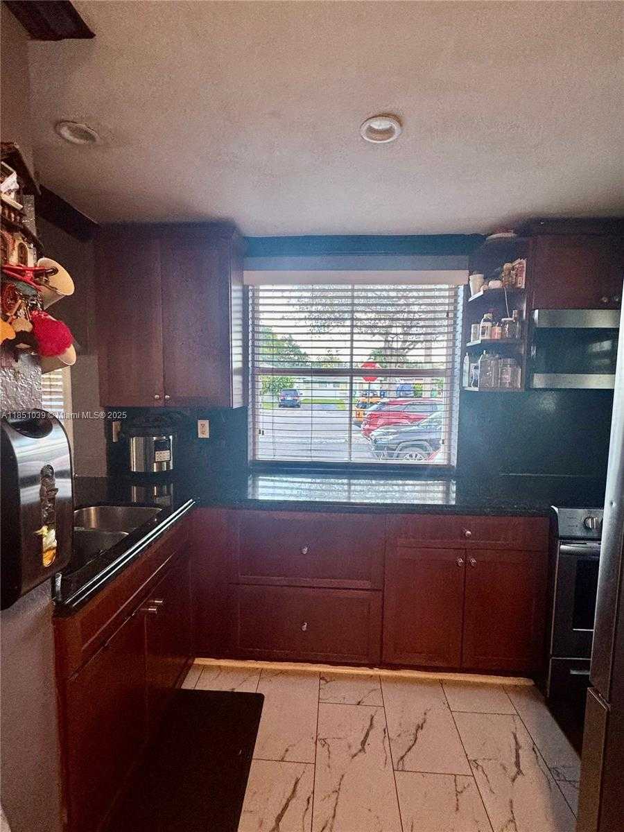 Small Image of 19550 SOUTH WEST 103RD CT #5, Cutler Bay Number 13
