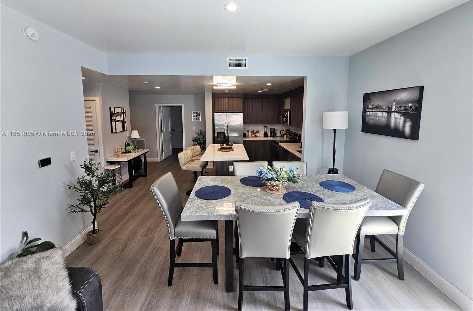 Small Image of 1938 JACKSON ST #202, Hollywood Number 3