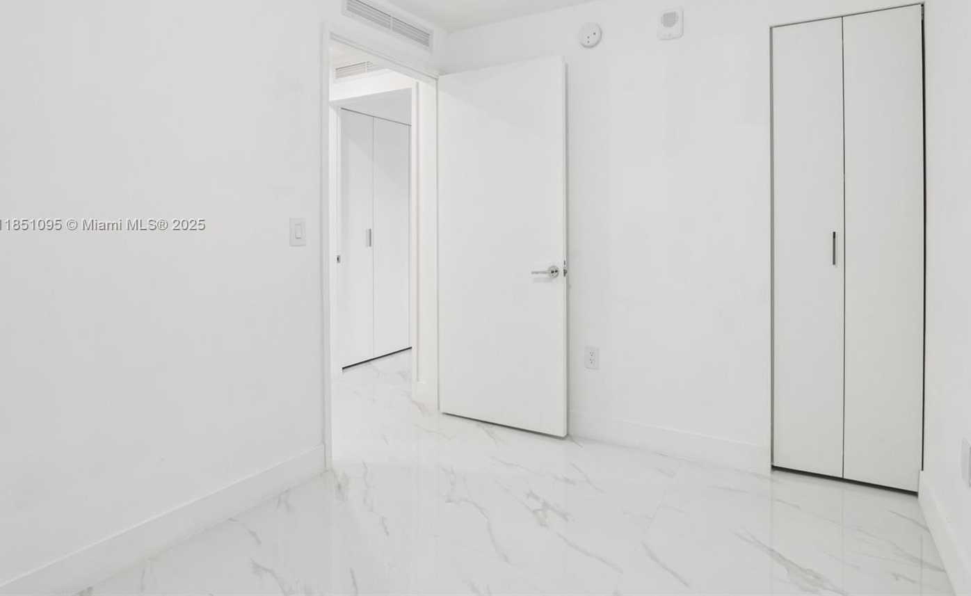 Small Image of 700 NORTH EAST 24TH ST #806, Miami Number 24