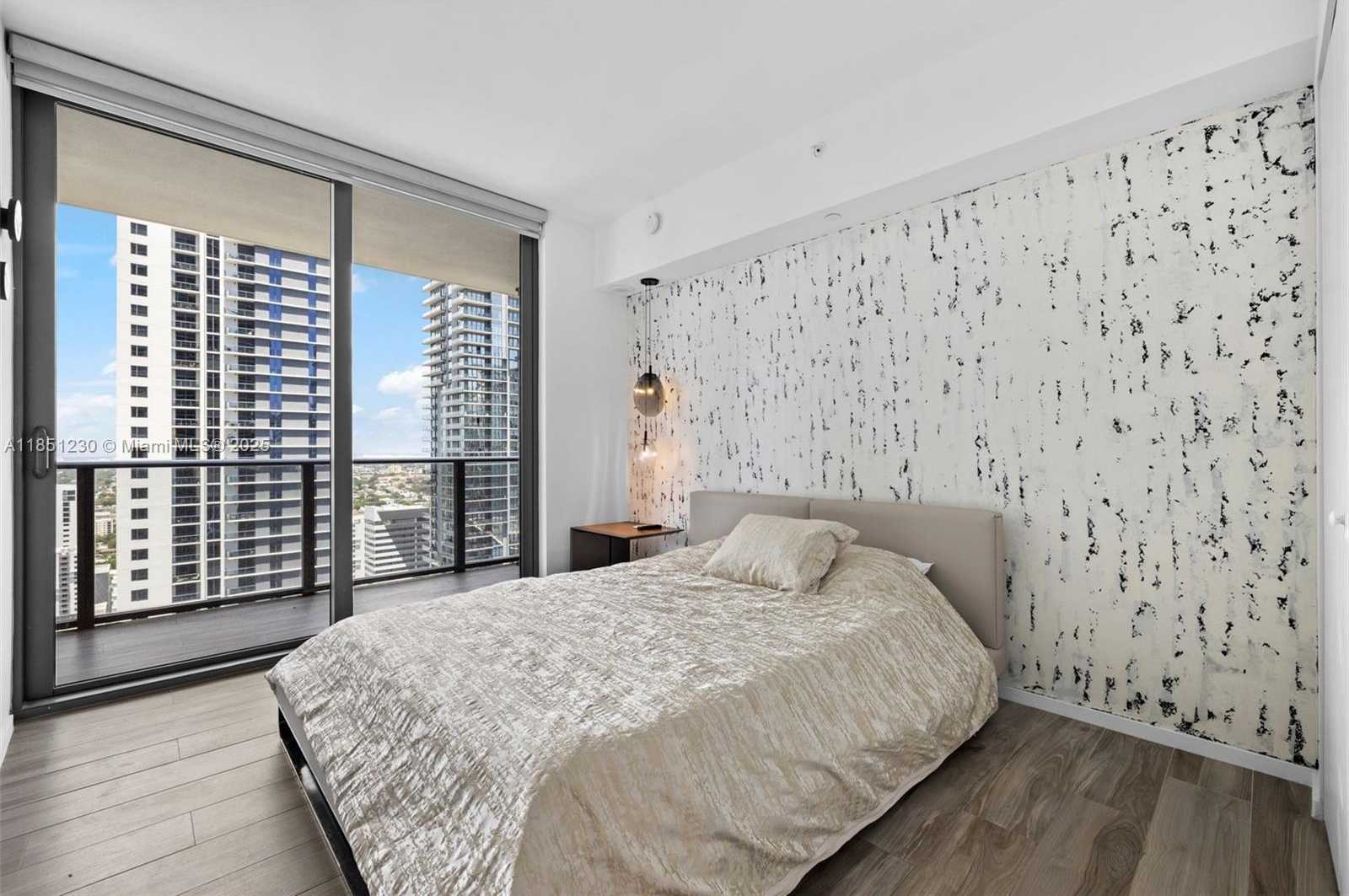 Small Image of 801 SOUTH MIAMI AVE #3301, Miami Number 21