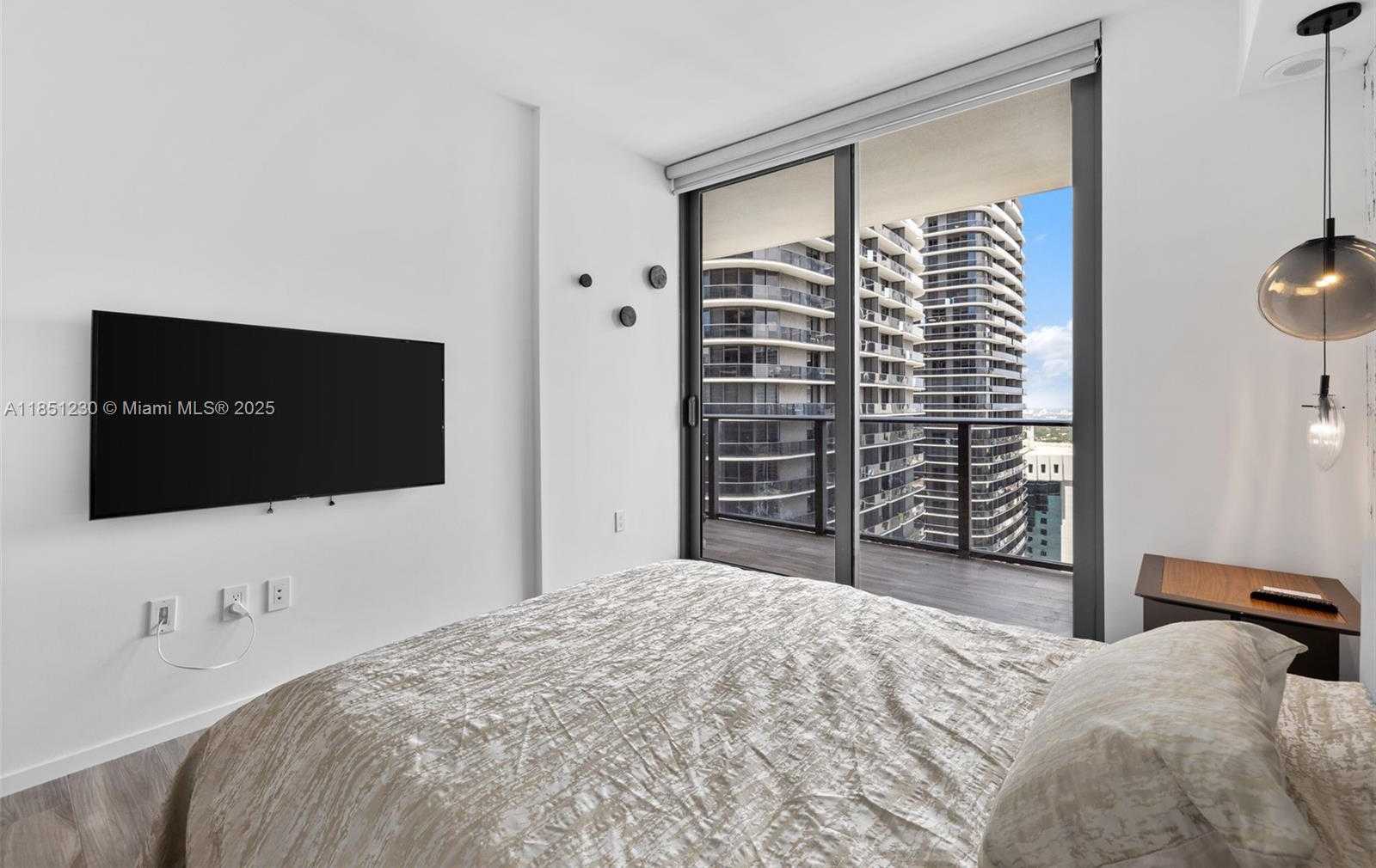 Small Image of 801 SOUTH MIAMI AVE #3301, Miami Number 22