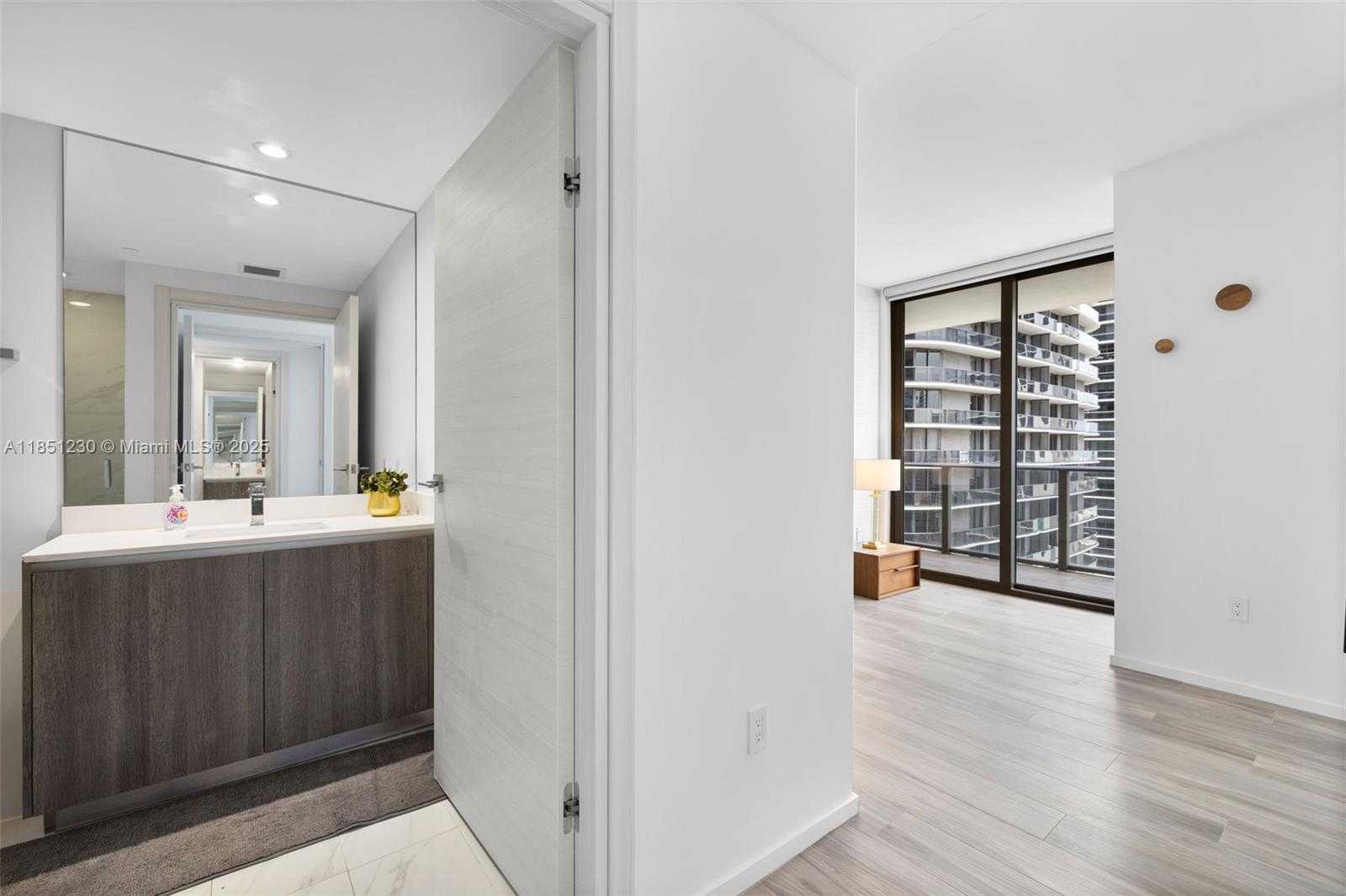 Small Image of 801 SOUTH MIAMI AVE #3301, Miami Number 24