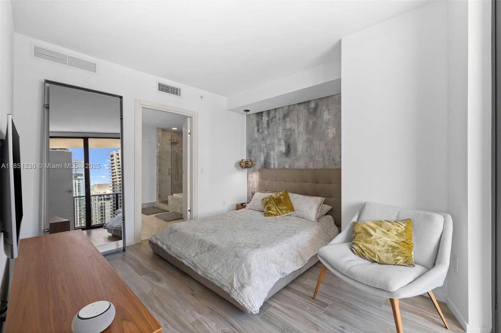 Small Image of 801 SOUTH MIAMI AVE #3301, Miami Number 28