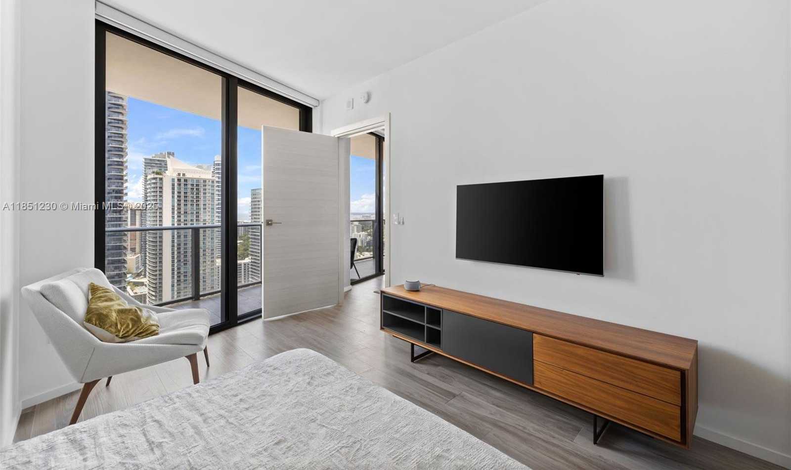 Small Image of 801 SOUTH MIAMI AVE #3301, Miami Number 29