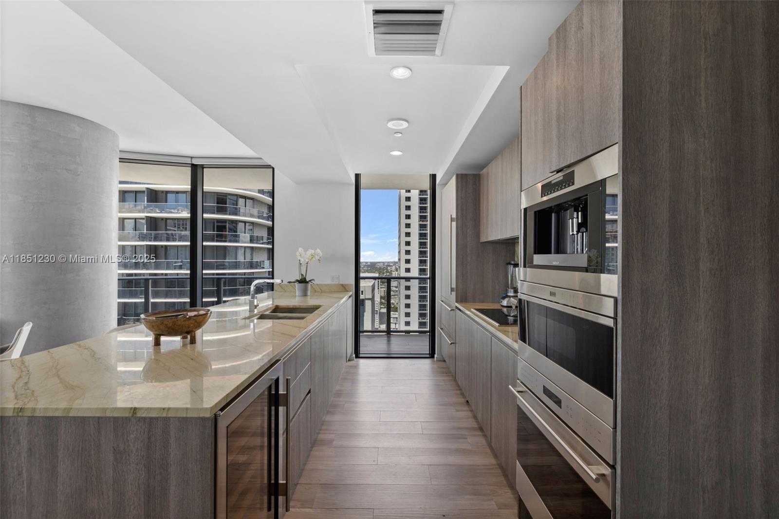 Small Image of 801 SOUTH MIAMI AVE #3301, Miami Number 5