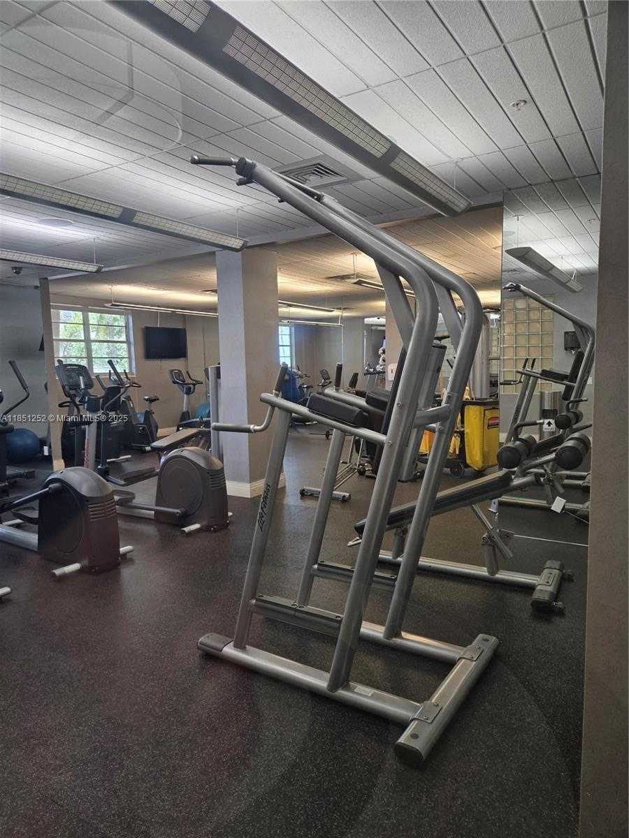 Small Image of 3901 SOUTH OCEAN DR #5C, Hollywood Number 27