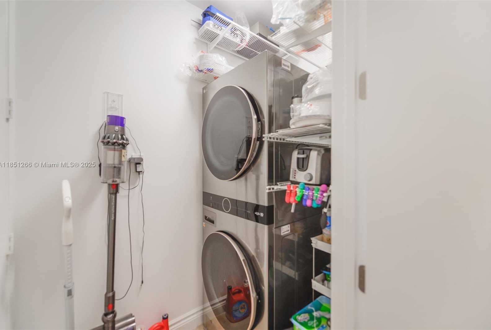 Small Image of 15901 COLLINS AVE #1602, Sunny Isles Beach Number 10