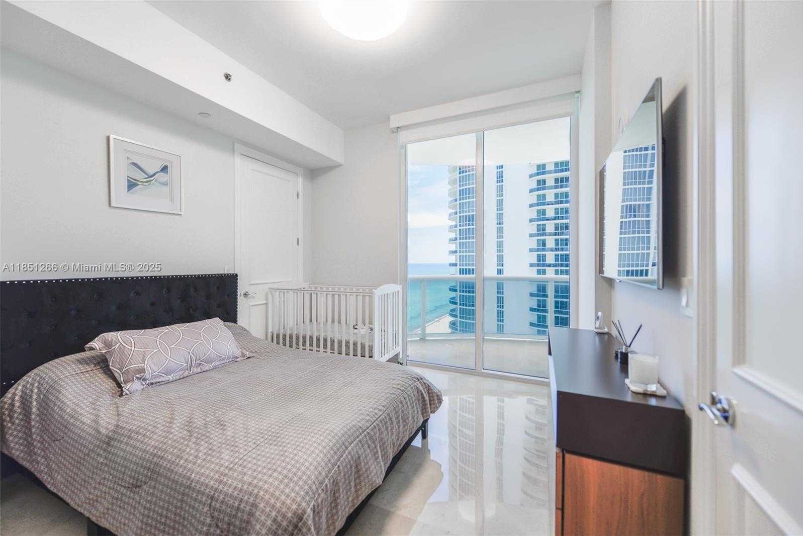 Small Image of 15901 COLLINS AVE #1602, Sunny Isles Beach Number 13