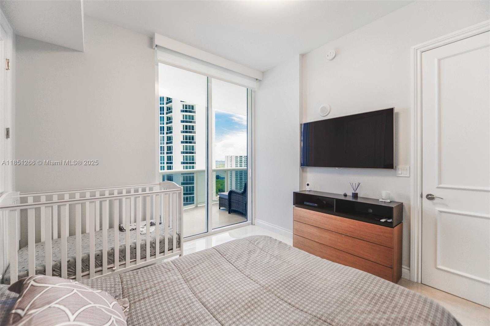 Small Image of 15901 COLLINS AVE #1602, Sunny Isles Beach Number 14