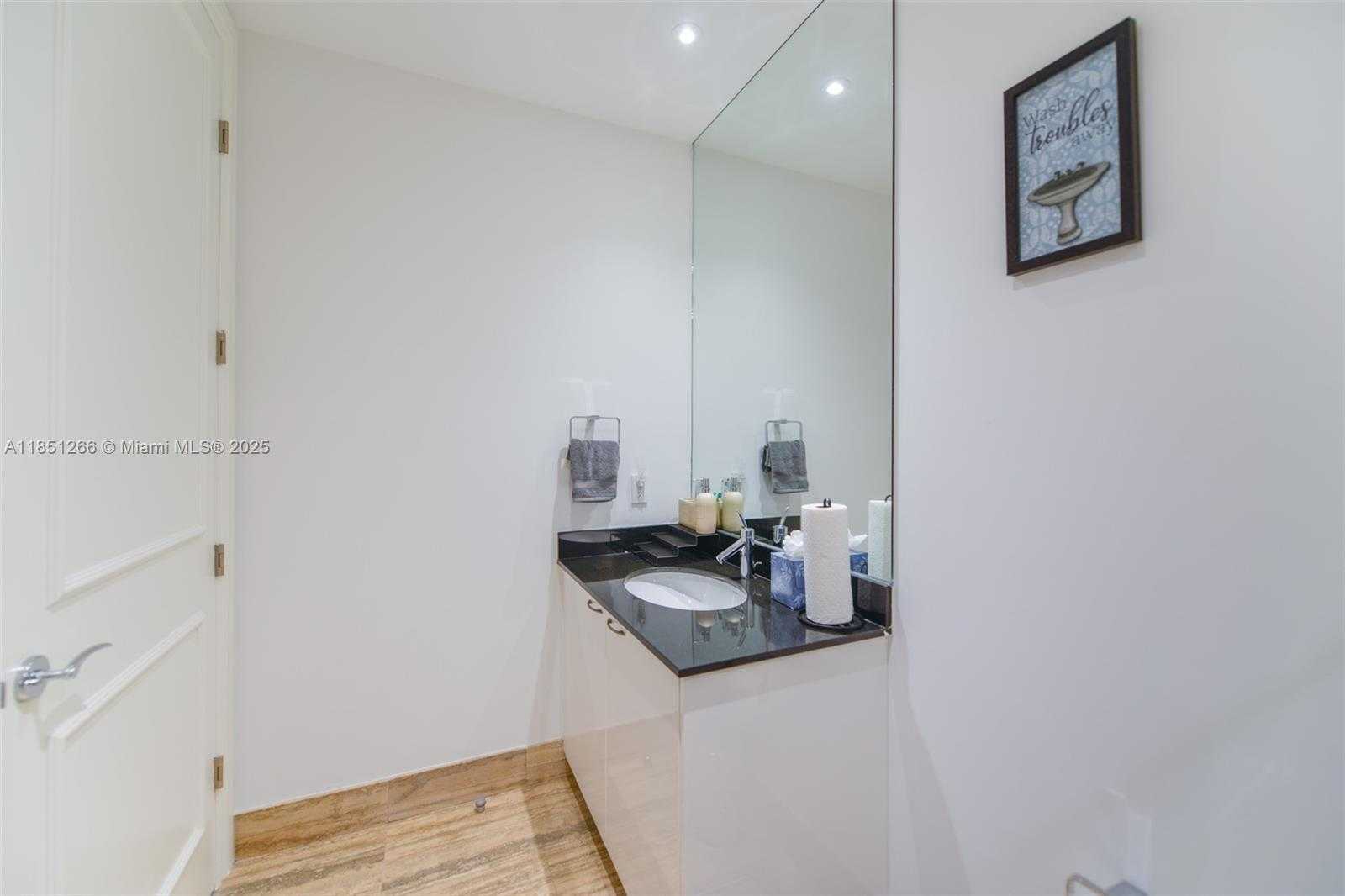 Small Image of 15901 COLLINS AVE #1602, Sunny Isles Beach Number 16