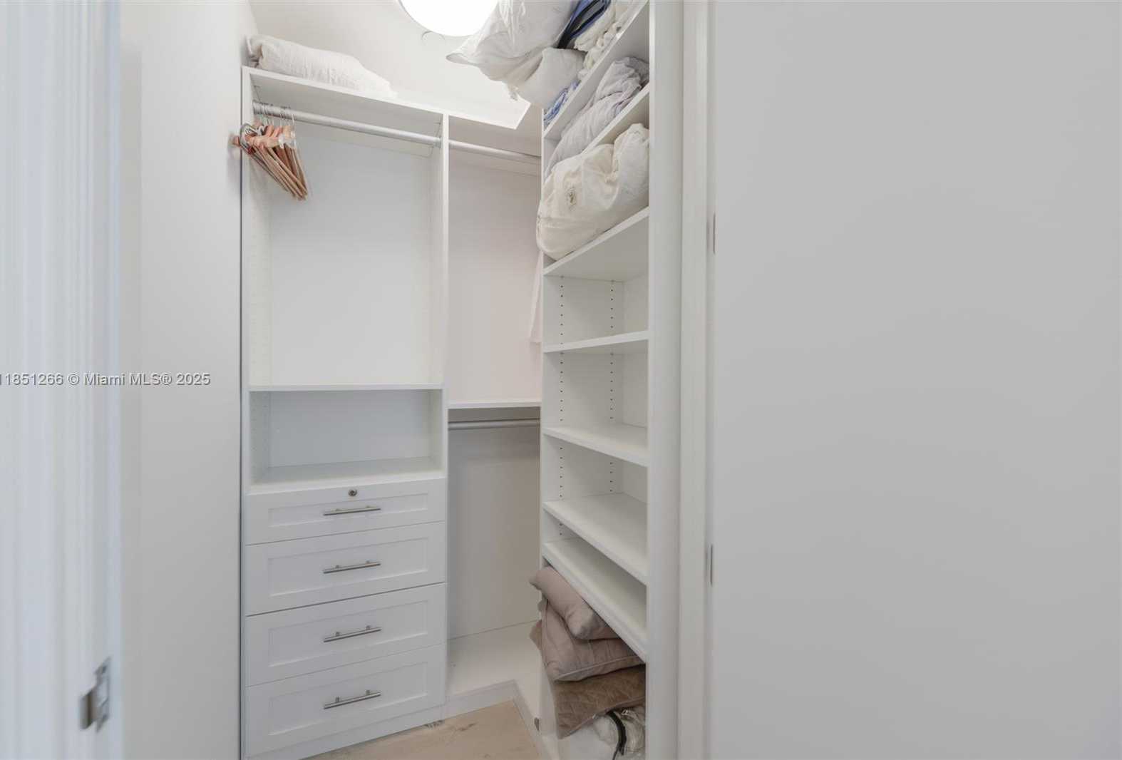 Small Image of 15901 COLLINS AVE #1602, Sunny Isles Beach Number 17