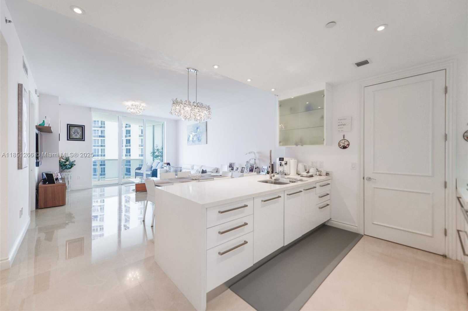 Small Image of 15901 COLLINS AVE #1602, Sunny Isles Beach Number 20
