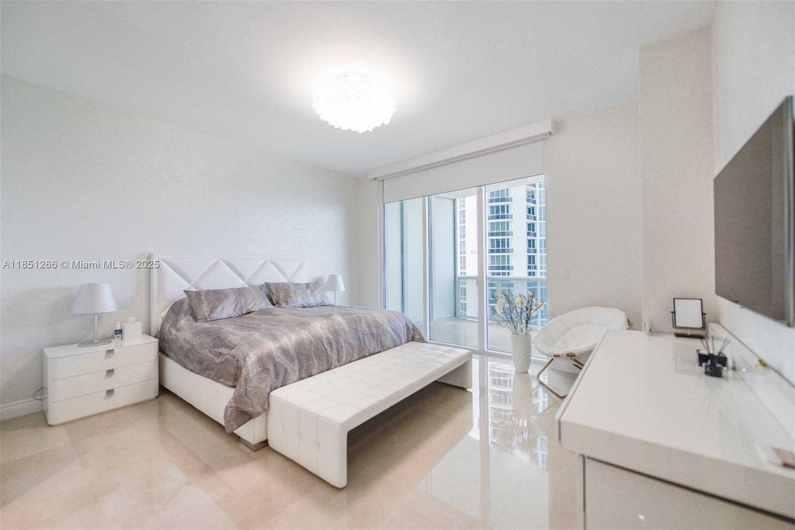 Small Image of 15901 COLLINS AVE #1602, Sunny Isles Beach Number 21