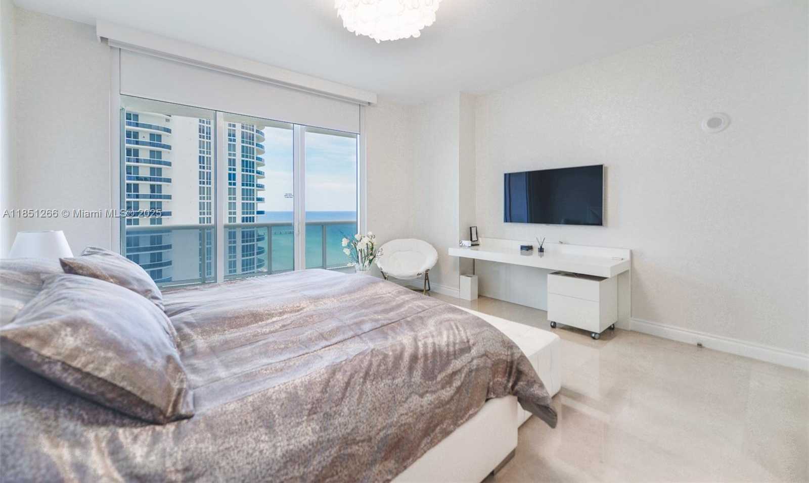 Small Image of 15901 COLLINS AVE #1602, Sunny Isles Beach Number 23