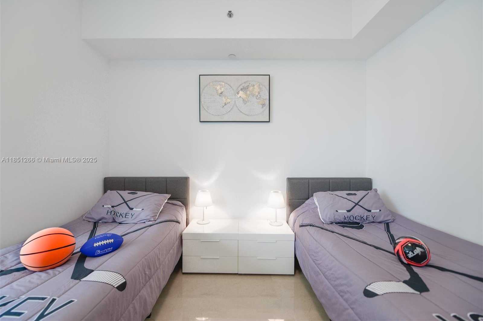 Small Image of 15901 COLLINS AVE #1602, Sunny Isles Beach Number 29