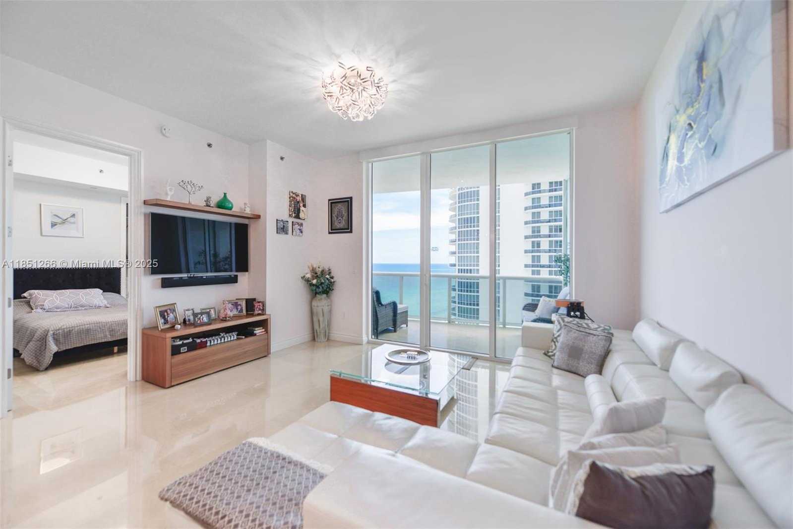 Small Image of 15901 COLLINS AVE #1602, Sunny Isles Beach Number 3