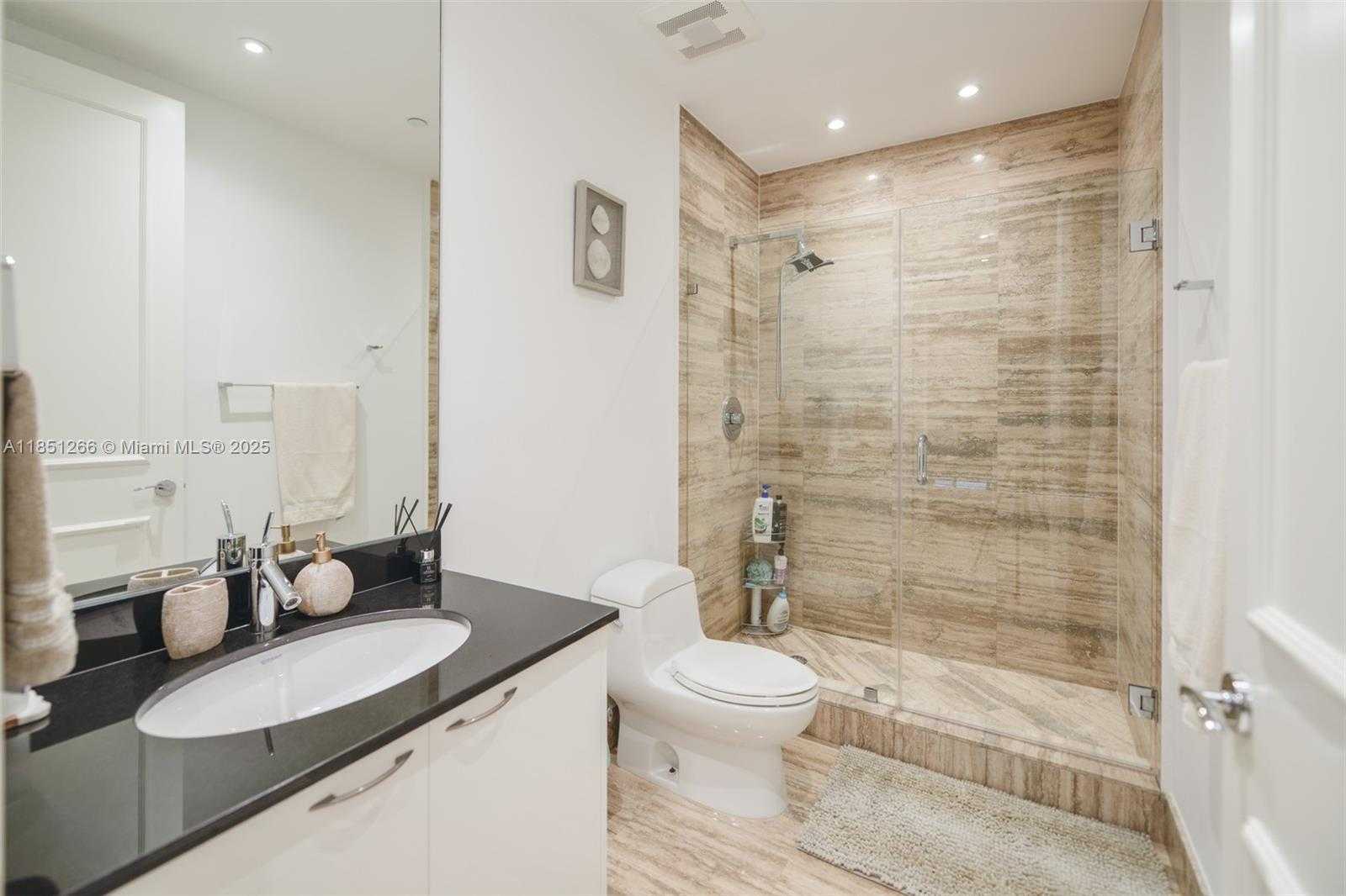 Small Image of 15901 COLLINS AVE #1602, Sunny Isles Beach Number 30