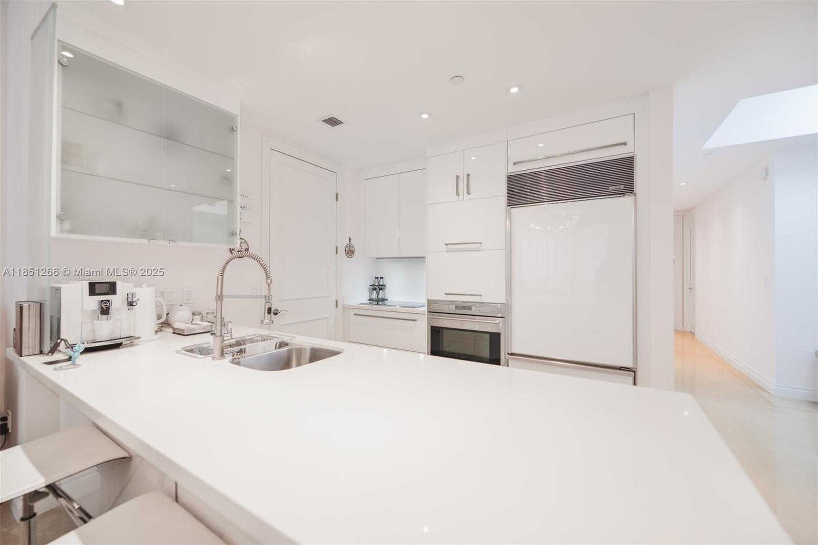Small Image of 15901 COLLINS AVE #1602, Sunny Isles Beach Number 9
