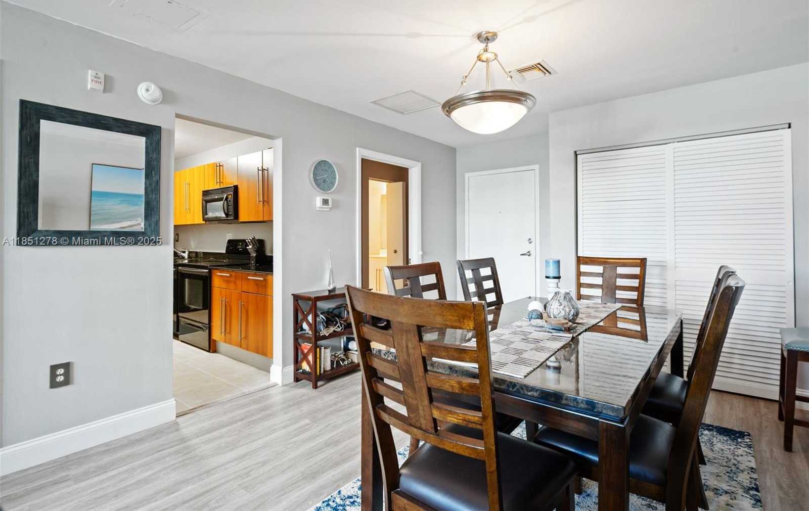 Small Image of 3000 SOUTH OCEAN DR #102, Hollywood Number 11