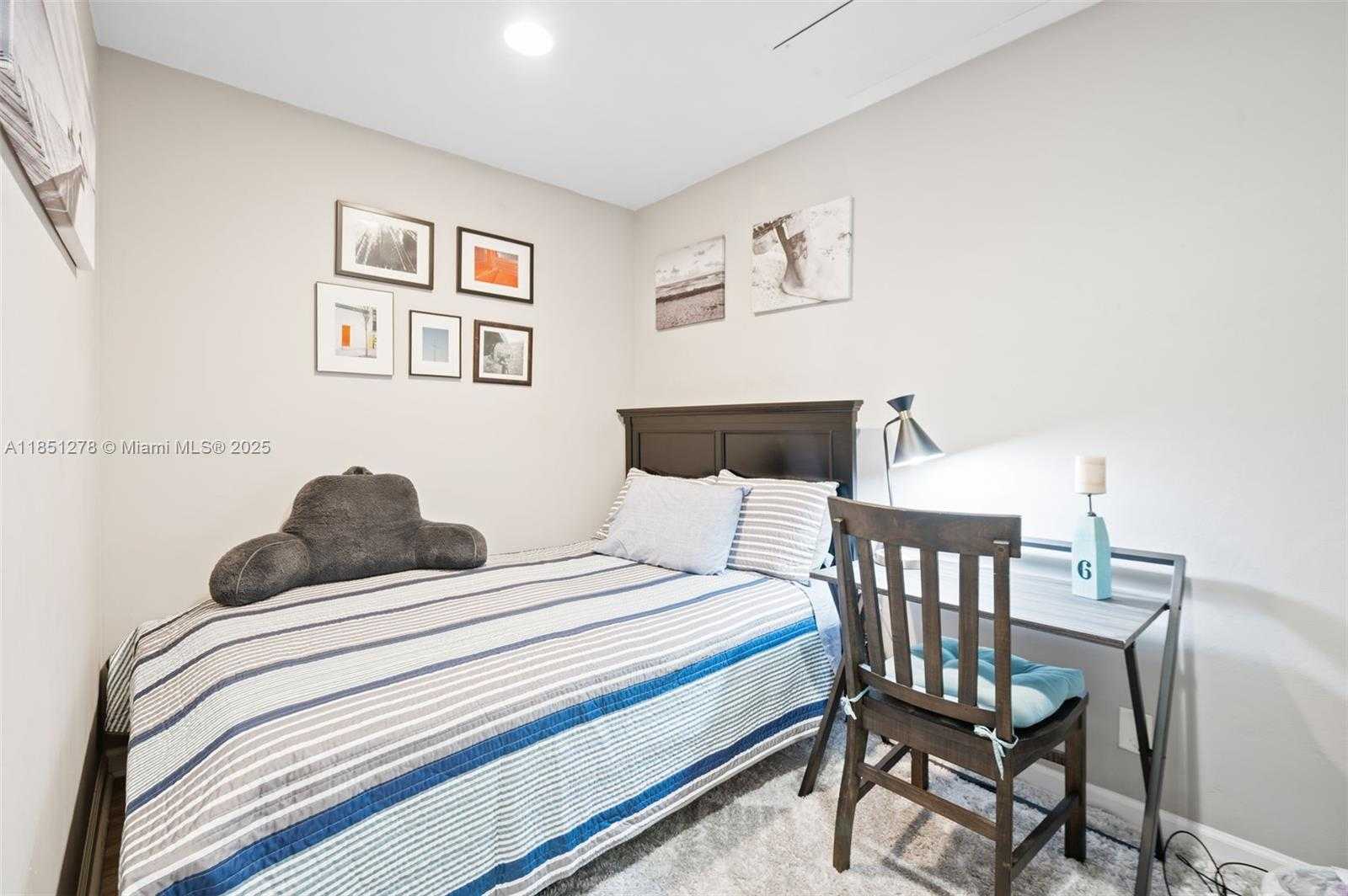 Small Image of 3000 SOUTH OCEAN DR #102, Hollywood Number 15