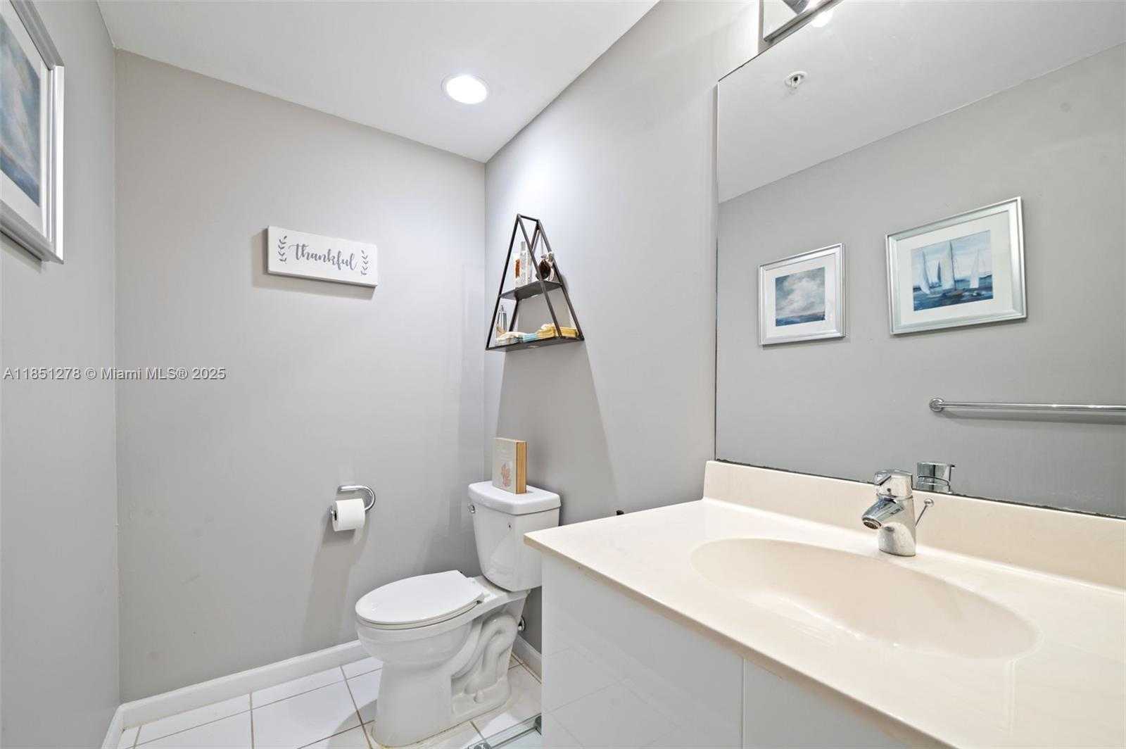 Small Image of 3000 SOUTH OCEAN DR #102, Hollywood Number 17