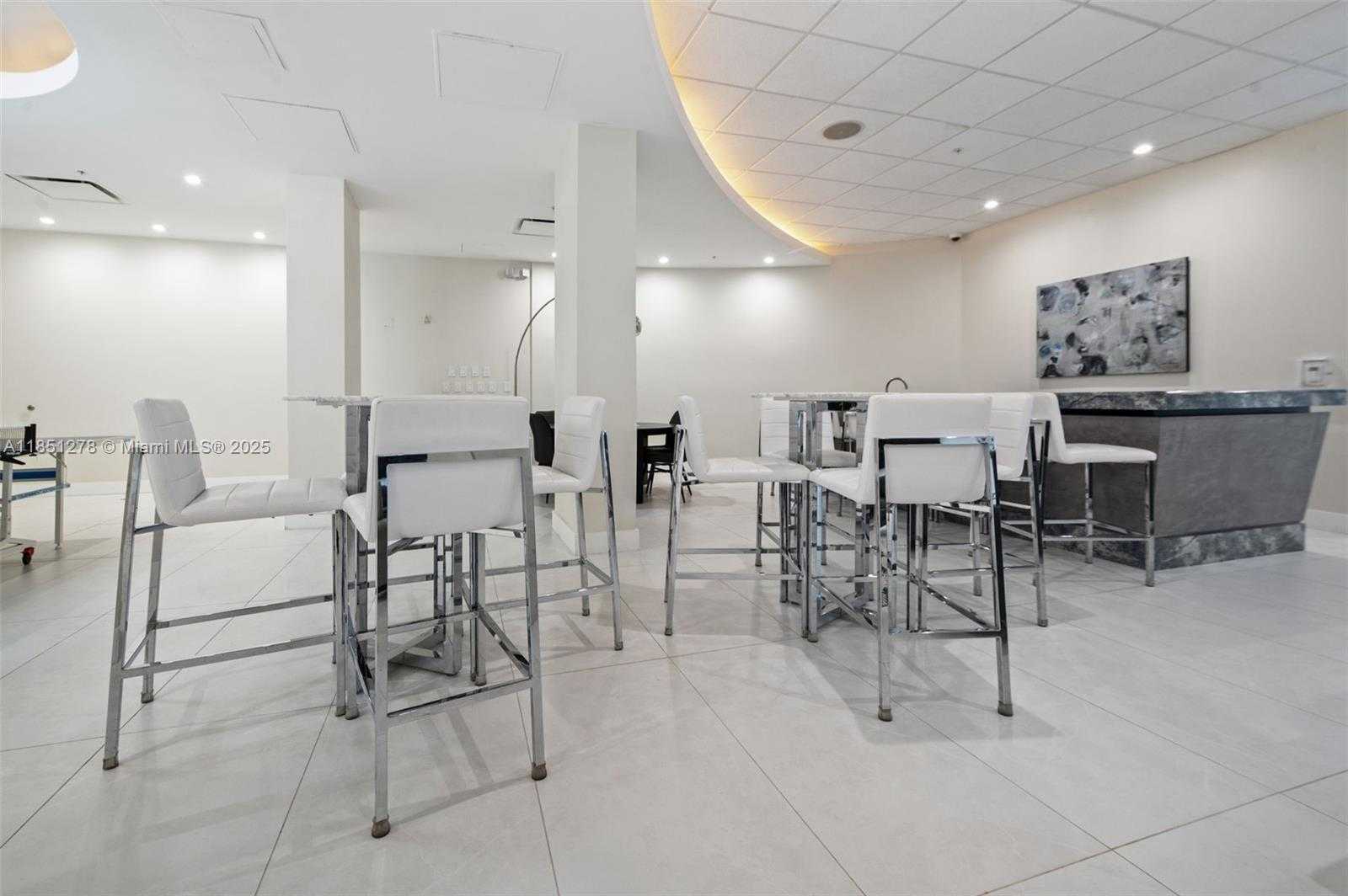 Small Image of 3000 SOUTH OCEAN DR #102, Hollywood Number 21